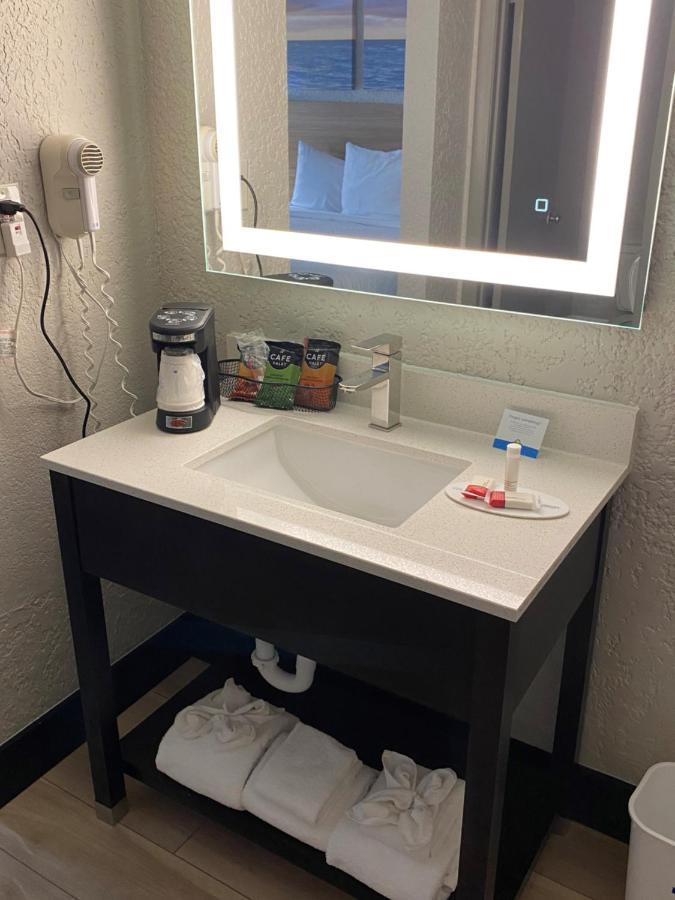 Days Inn By Wyndham Fort Pierce Midtown Екстер'єр фото