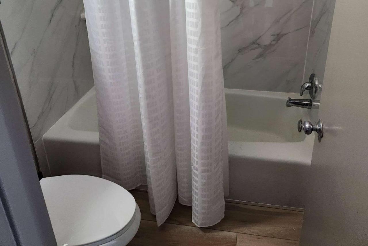 Days Inn By Wyndham Fort Pierce Midtown Екстер'єр фото