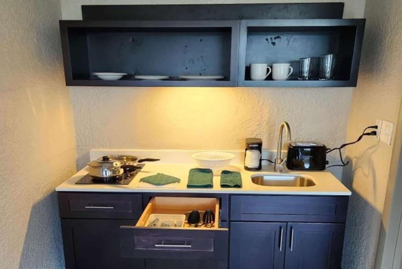 Days Inn By Wyndham Fort Pierce Midtown Екстер'єр фото