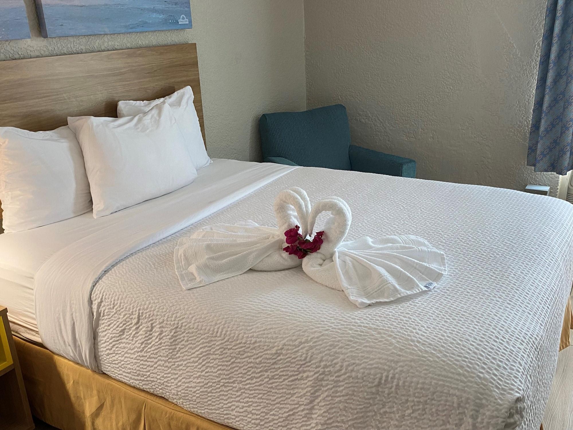 Days Inn By Wyndham Fort Pierce Midtown Екстер'єр фото