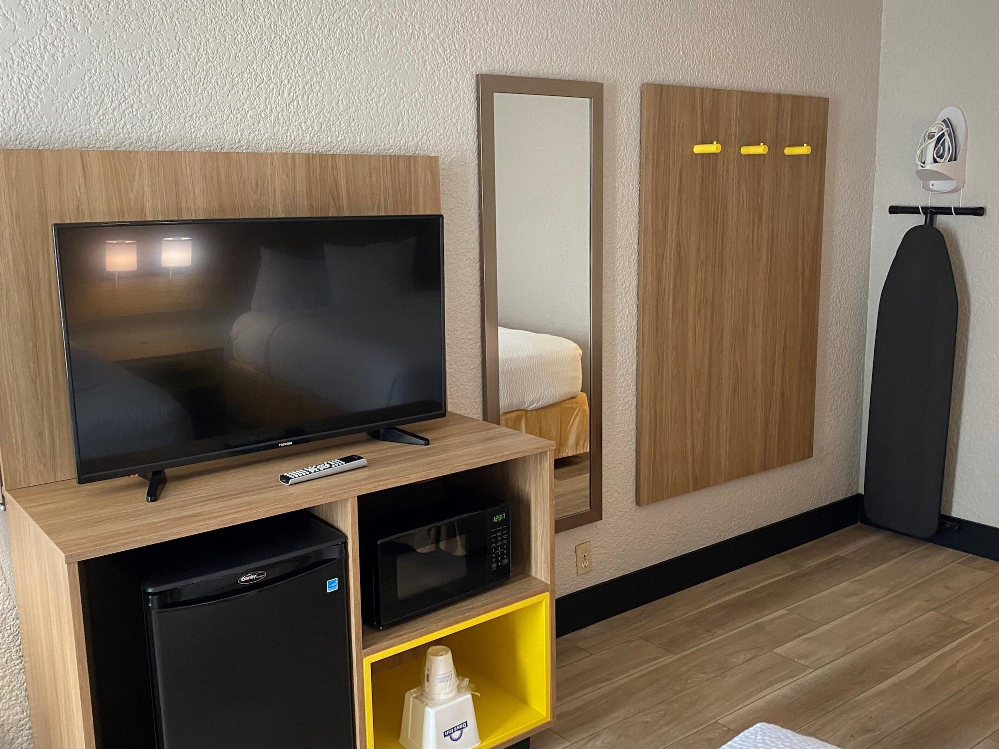 Days Inn By Wyndham Fort Pierce Midtown Екстер'єр фото