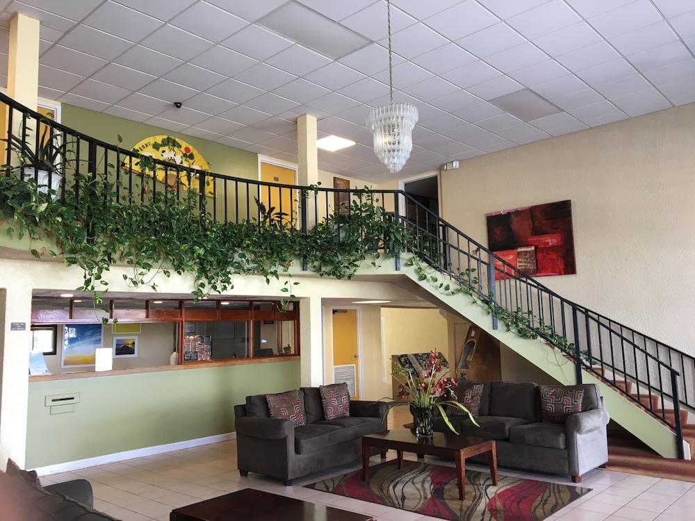 Days Inn By Wyndham Fort Pierce Midtown Екстер'єр фото