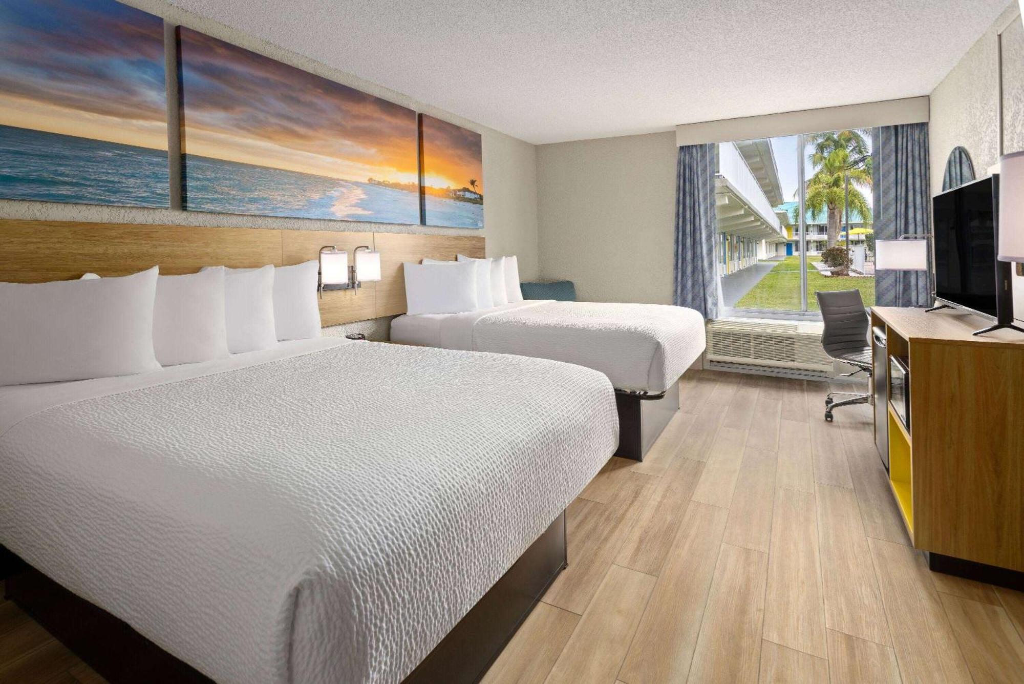 Days Inn By Wyndham Fort Pierce Midtown Екстер'єр фото
