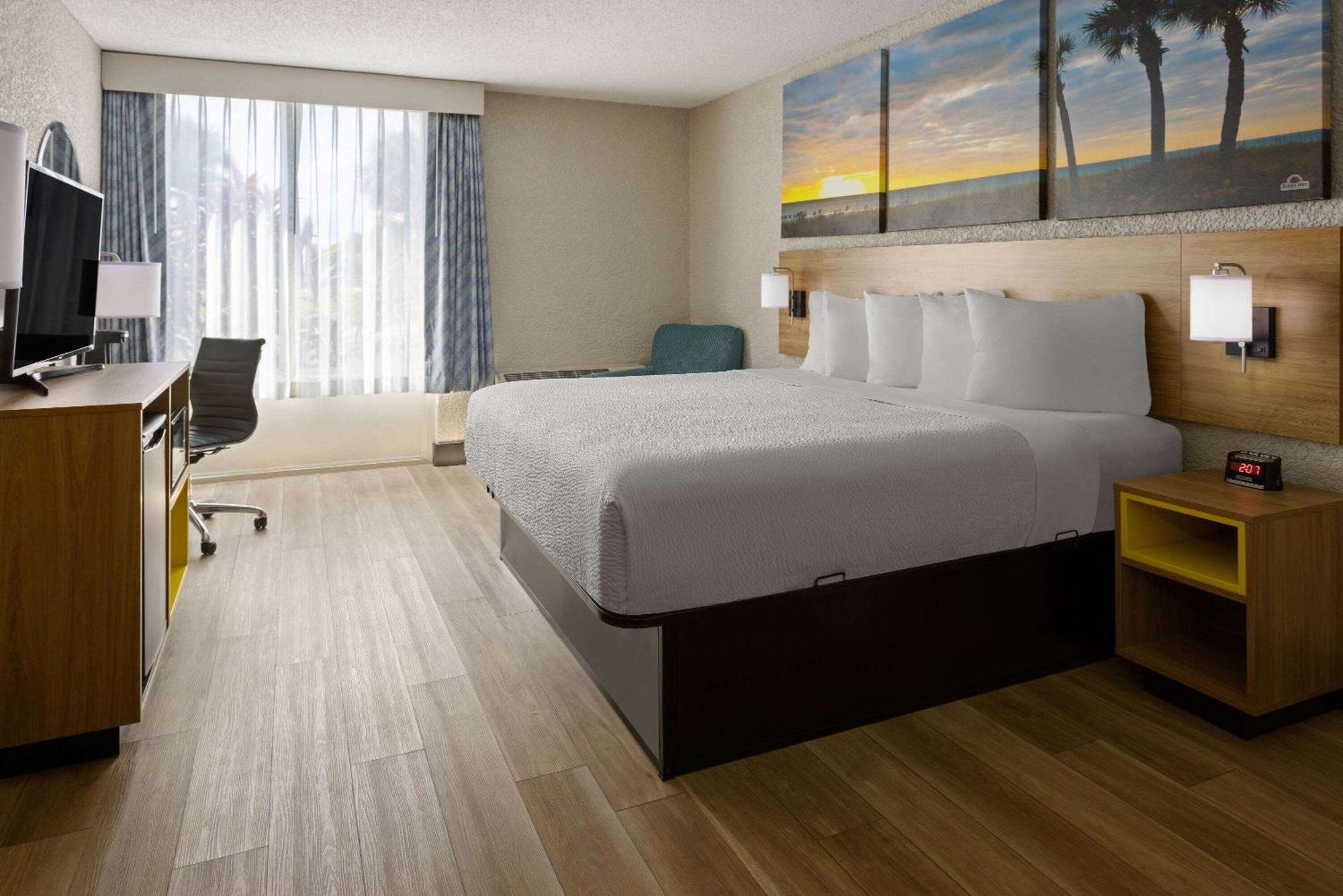 Days Inn By Wyndham Fort Pierce Midtown Екстер'єр фото