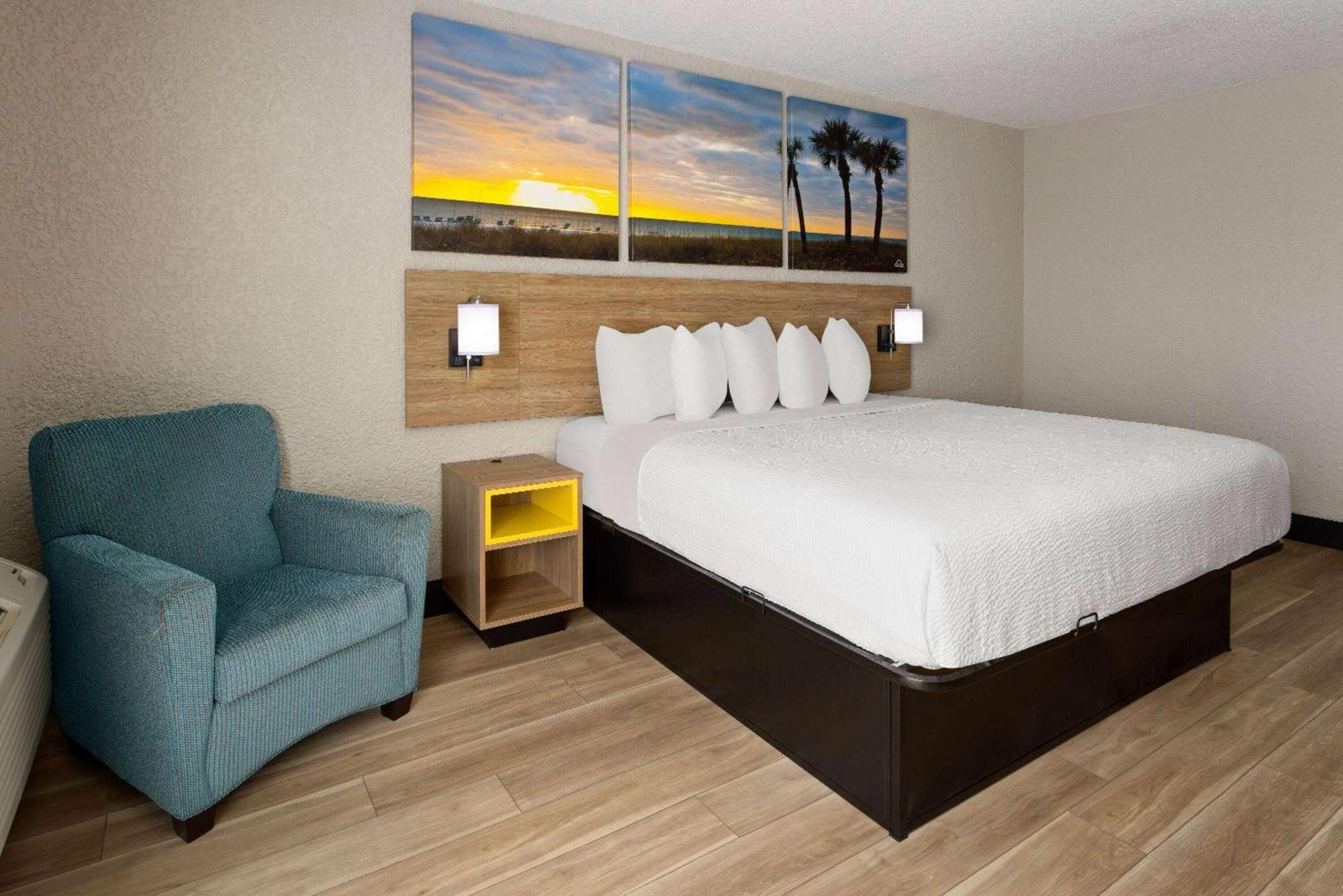 Days Inn By Wyndham Fort Pierce Midtown Екстер'єр фото