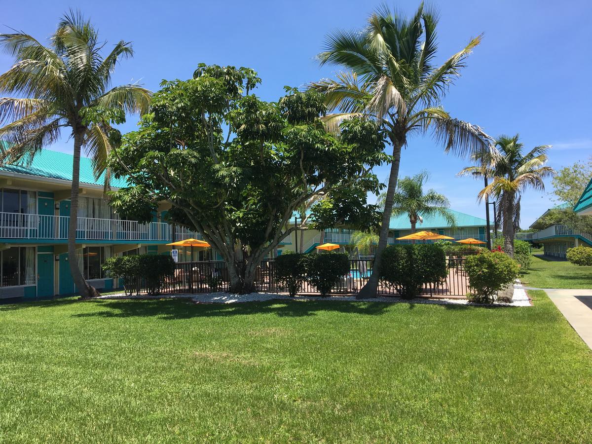 Days Inn By Wyndham Fort Pierce Midtown Екстер'єр фото