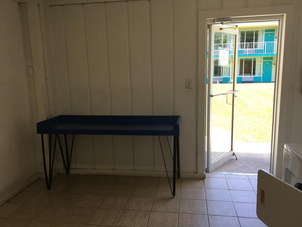 Days Inn By Wyndham Fort Pierce Midtown Екстер'єр фото